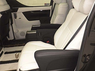 TOYOTA VELLFIRE 2015