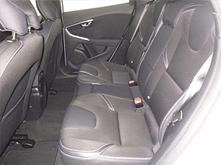 VOLVO V40 2017