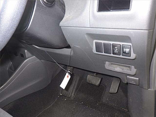 TOYOTA PRIUS ALPHA 2013