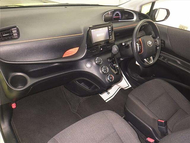 TOYOTA SIENTA 2020