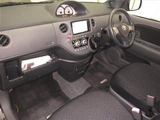 TOYOTA SIENTA 2015
