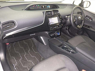 TOYOTA PRIUS 2022