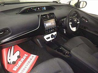 TOYOTA PRIUS 2016