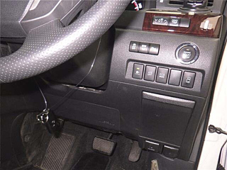 TOYOTA ALPHARD 2012
