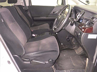 TOYOTA ALPHARD 2012