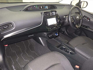 TOYOTA PRIUS 2019