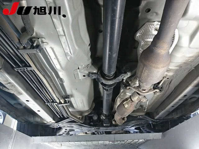 TOYOTA ISIS 2010