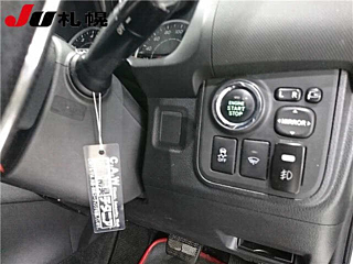 TOYOTA WISH 2011