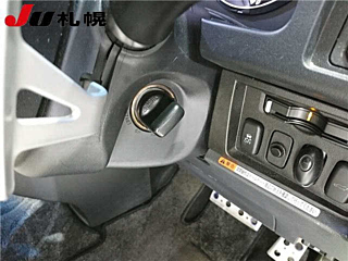 MITSUBISHI DELICA D5 2010