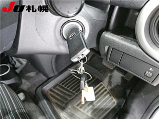 MAZDA DEMIO 2010
