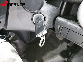 MAZDA DEMIO 2010