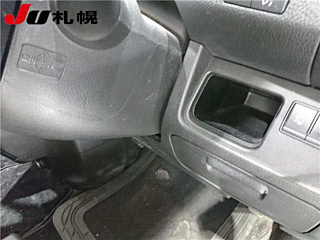 NISSAN SERENA 2013
