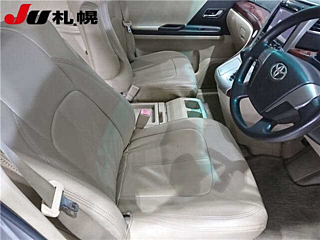 TOYOTA ALPHARD 2009
