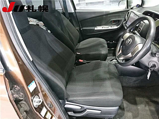 TOYOTA VITZ 2014