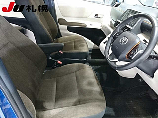 TOYOTA SIENTA 2015
