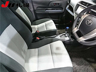 TOYOTA AQUA 2013