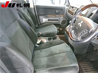 MITSUBISHI DELICA D5 2008