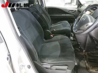 NISSAN SERENA 2014
