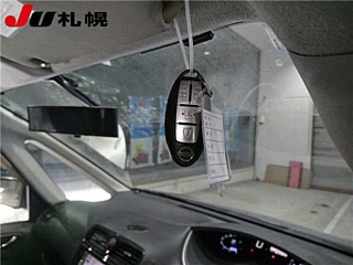 NISSAN SERENA 2011