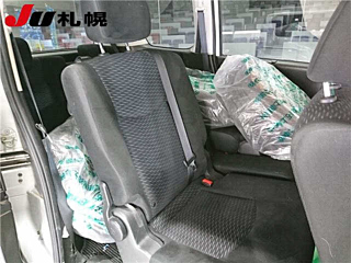 NISSAN SERENA 2013