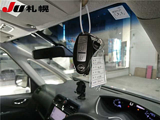 NISSAN SERENA 2014