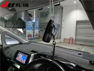 TOYOTA WISH 2010