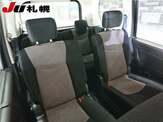 NISSAN SERENA 2011