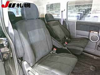 MITSUBISHI DELICA D5 2008