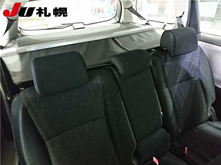 TOYOTA WISH 2010