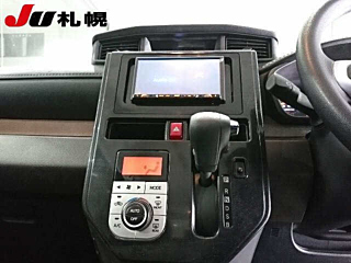 TOYOTA ROOMY 2020
