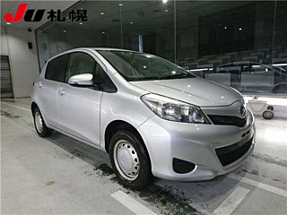 TOYOTA VITZ 2014