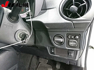 TOYOTA COROLLA AXIO 2017