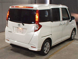 TOYOTA ROOMY 2022