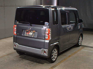 DAIHATSU WAKE 2015
