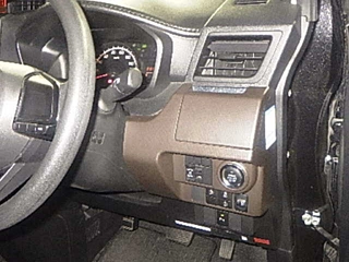 TOYOTA ROOMY 2022
