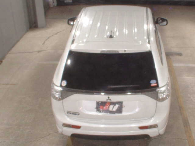 MITSUBISHI OUTLANDER PHEV 2013