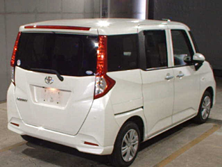 TOYOTA ROOMY 2022