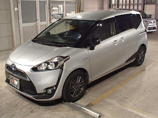 TOYOTA SIENTA 2015