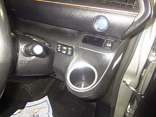 TOYOTA SIENTA 2015