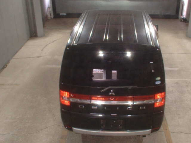 MITSUBISHI DELICA D5 2012