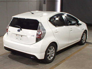 TOYOTA AQUA 2013