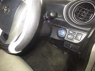 TOYOTA AQUA 2013