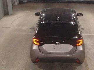 TOYOTA YARIS 2021