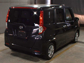 TOYOTA ROOMY 2022