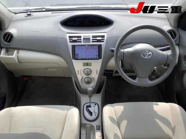 TOYOTA BELTA 2010