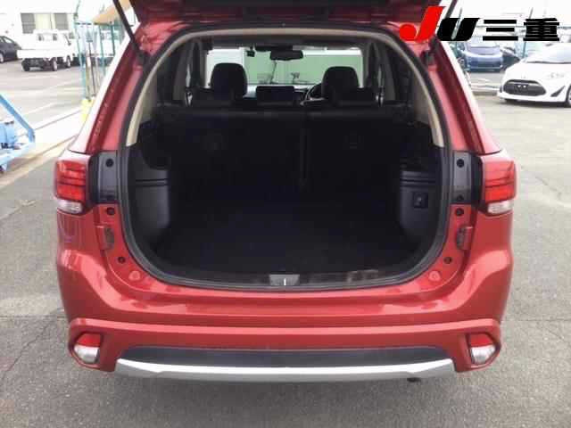 MITSUBISHI OUTLANDER PHEV 2017