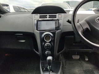 TOYOTA VITZ 2008