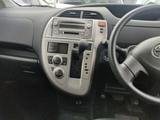 TOYOTA RACTIS 2010