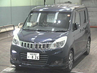 MITSUBISHI DELICA D2 2015