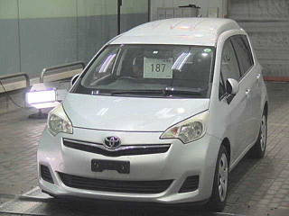 TOYOTA RACTIS 2014